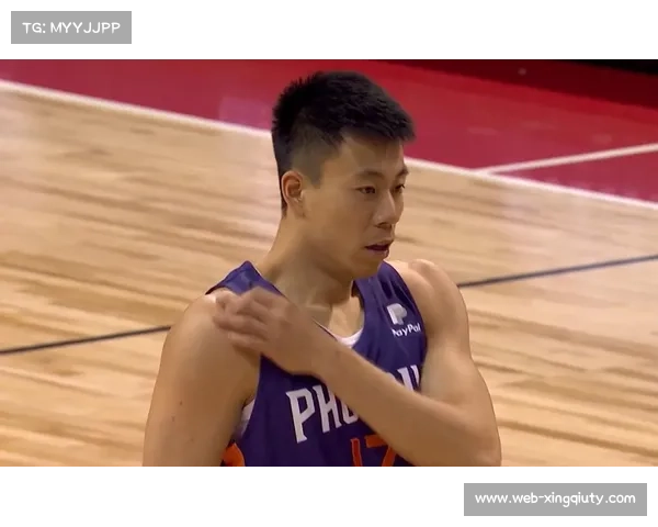 张镇麟NBA季前赛首秀砍8分，暴扣三分引关注